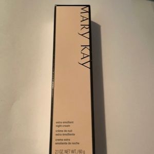 Mary Kay Extra Emollient Night Cream